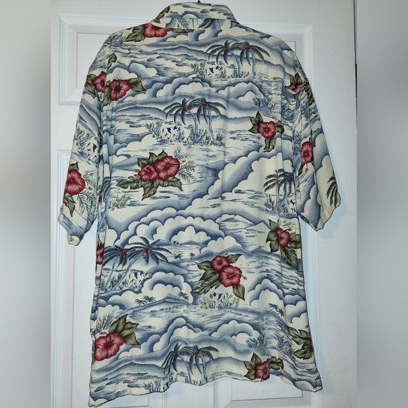 Big Dogs Hawaiian Style Shirt Size X Large Rayon Tropical Island Resortwear Palm - Picture 4 of 6